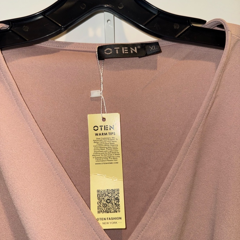 Elegant Mauve Wrap Dress - Picture 2 of 3